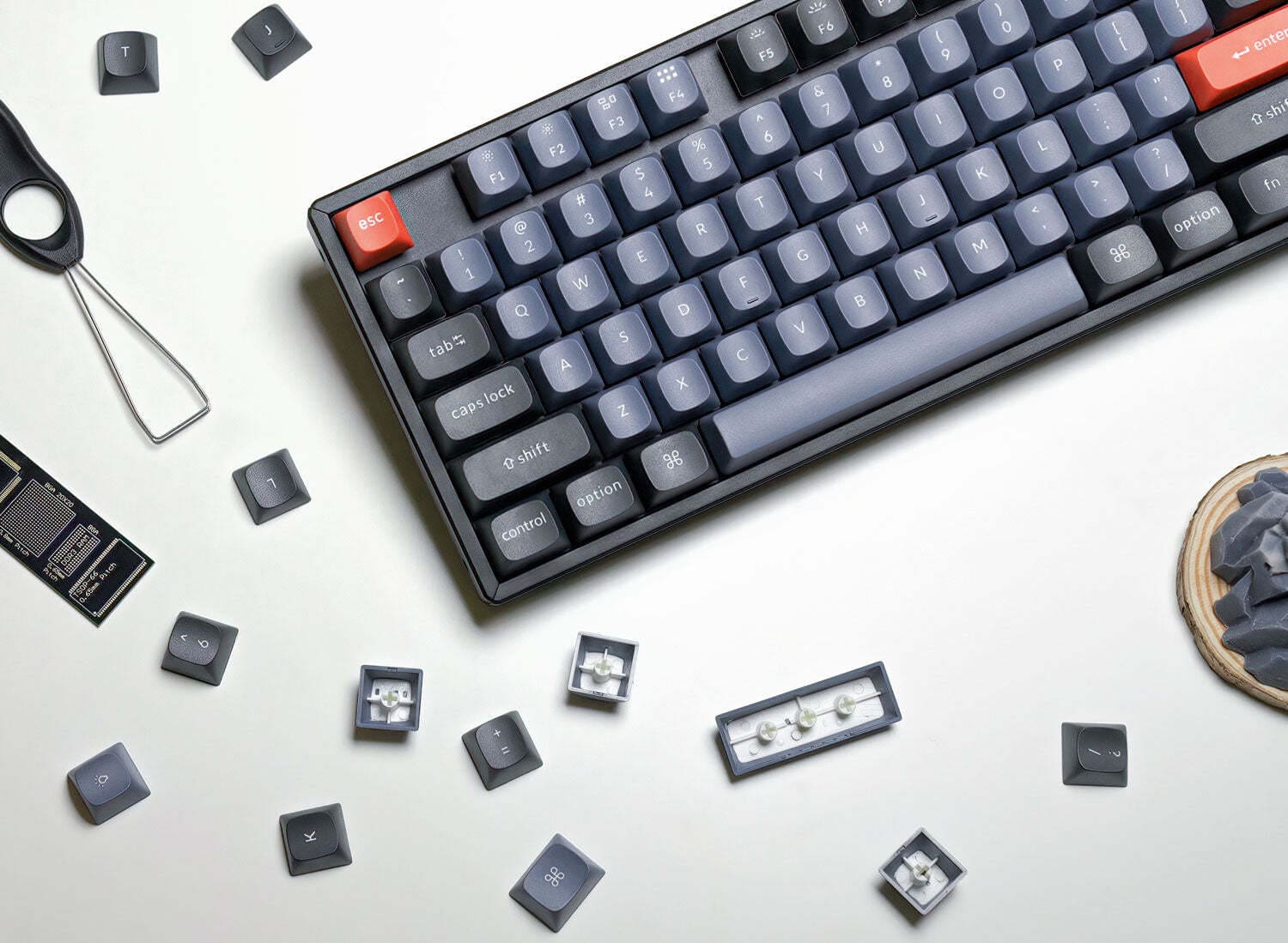 Keychron K8 Pro mechanical keyboard review: An affordable trip