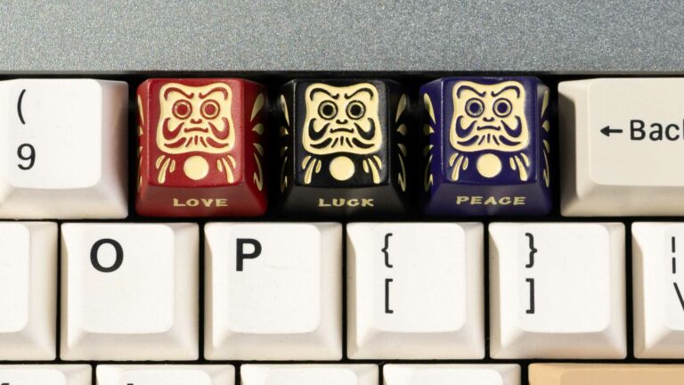 Daruma-Doll-Metal-Artisan-Keycap_