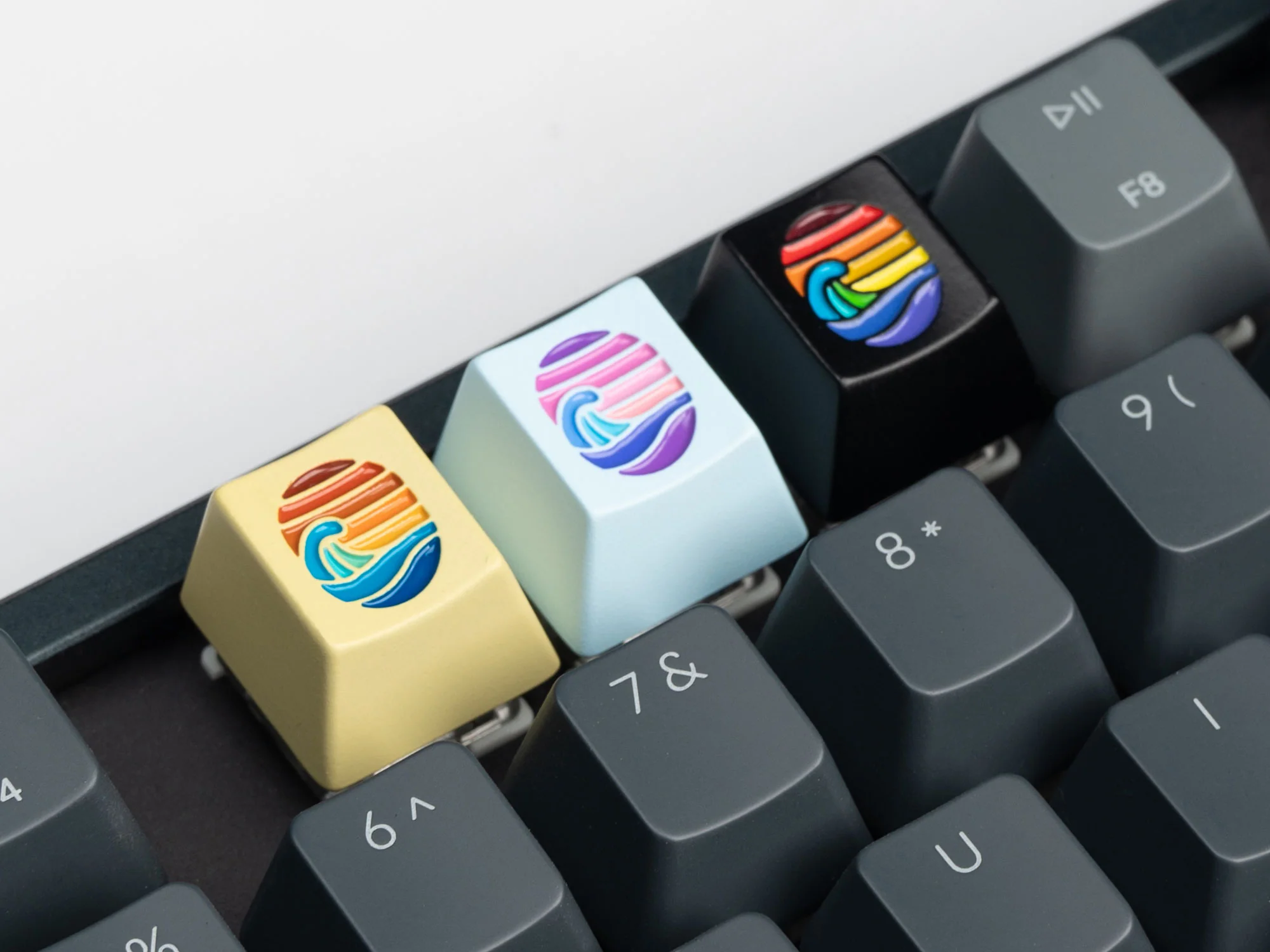 Keychron_Colorful_Great_Wave_Zinc_Alloy_Artisan_Keycap-1