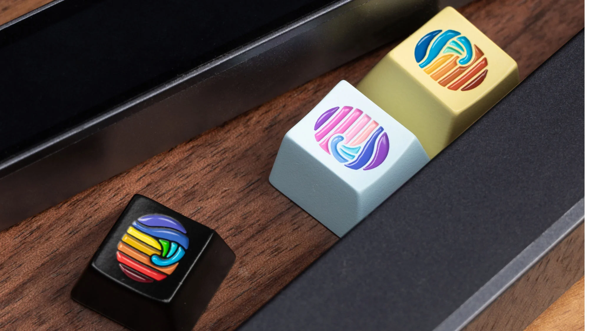 Keychron_Colorful_Great_Wave_Zinc_Alloy_Artisan_Keycap